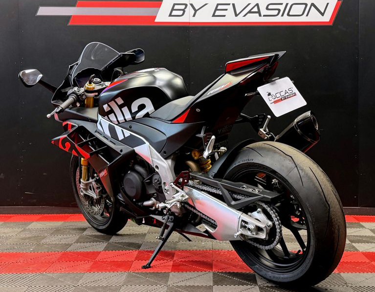Aprilia RSV4 Factory ABS