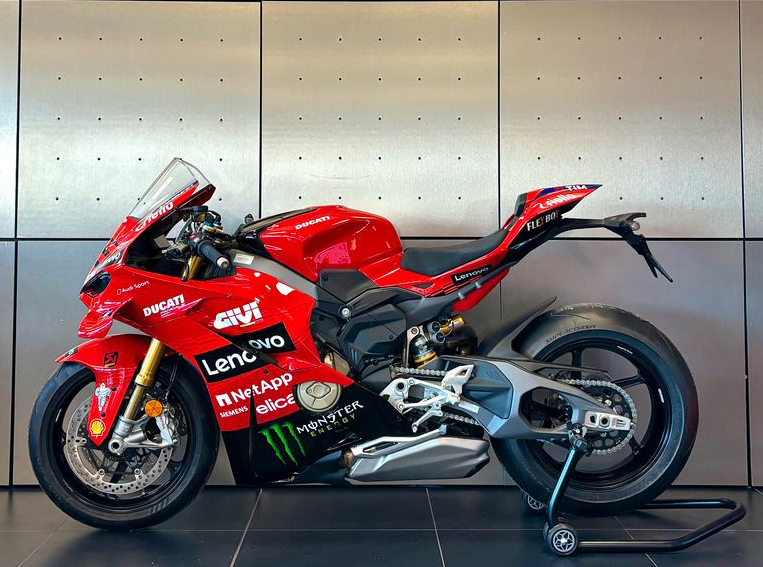 Ducati Panigale V4S Replica Marquez