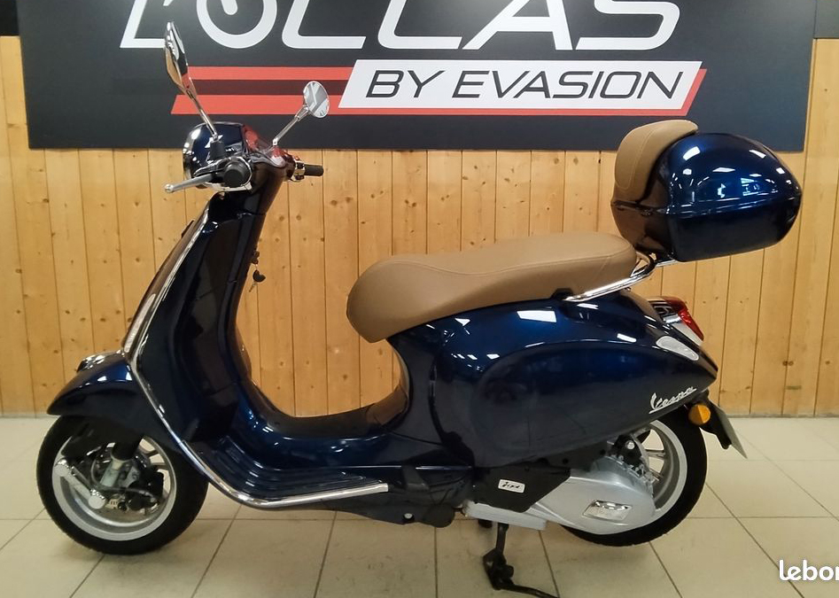 Vespa primavera 125